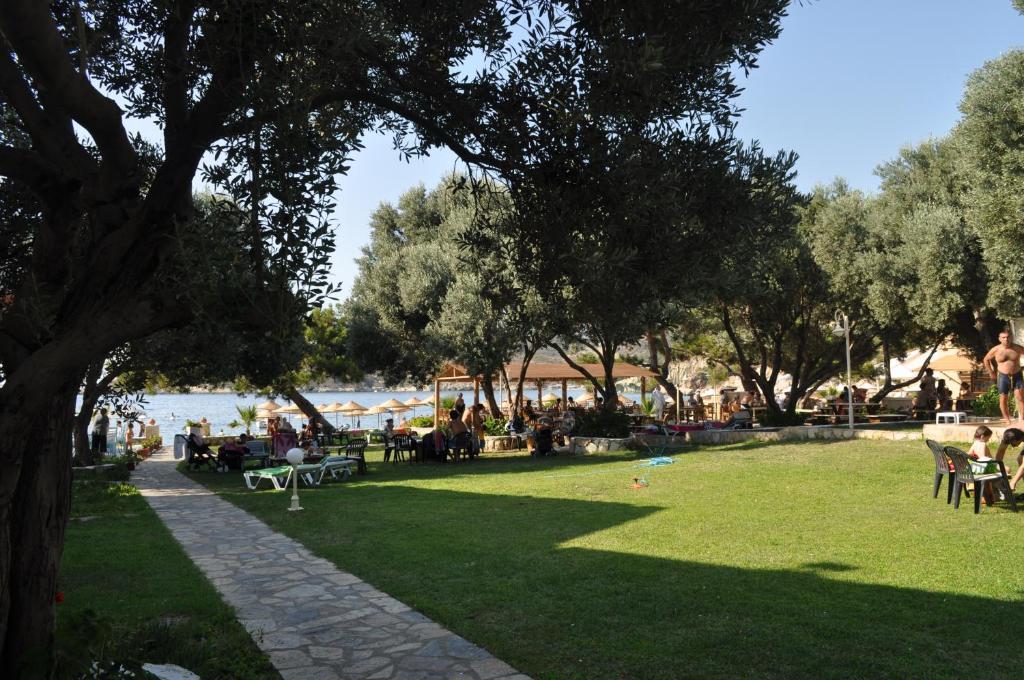 Club Mackerel Holiday Village Фоча Экстерьер фото