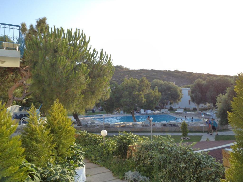 Club Mackerel Holiday Village Фоча Экстерьер фото